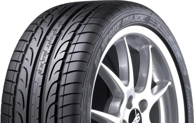dunlop_sp sport maxx 050_righthalf.jpg