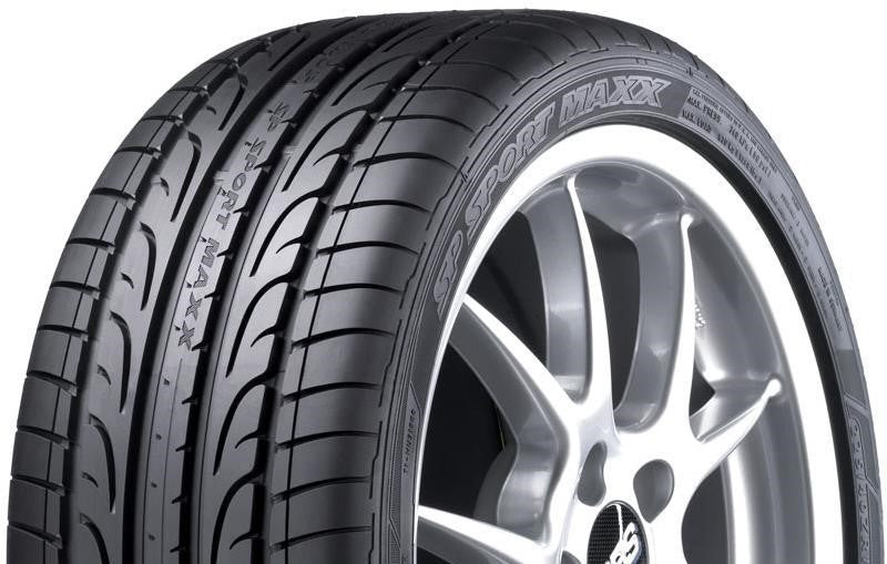 dunlop_sport maxx_righthalf.jpg