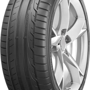 dunlop_sport maxx rt_rightwhole.jpg