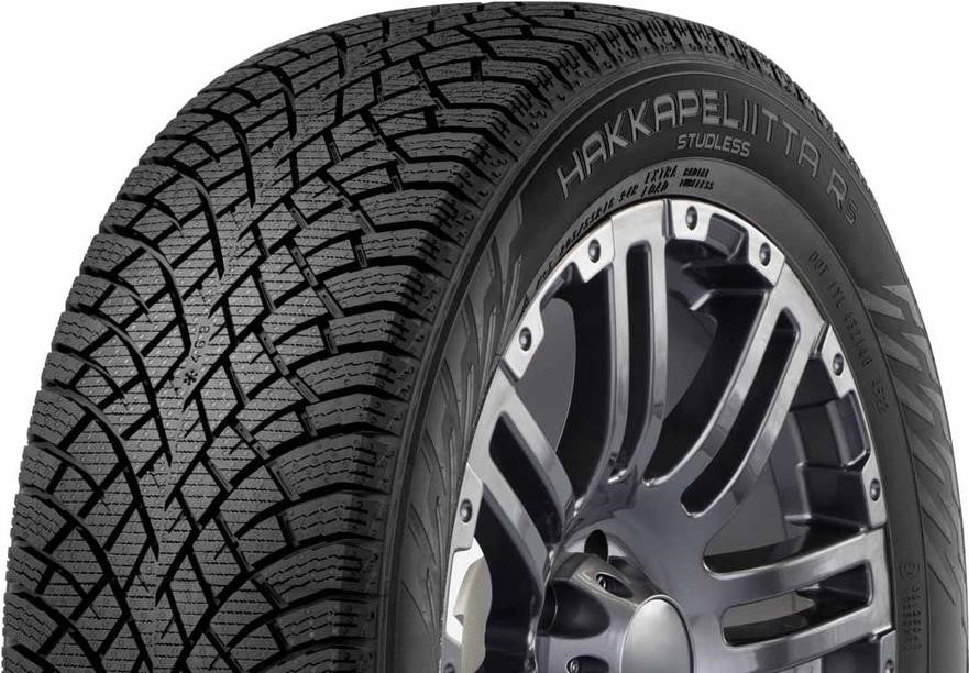 nokian_hakkapeliitta r5 suv_righthalf.jpg
