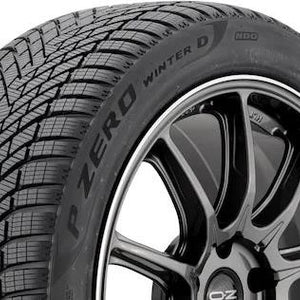 pirelli_p zero winter d_righthalf.jpg