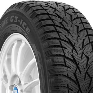 toyo_observe g3-ice_lefthalf.jpg